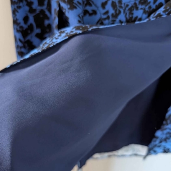 Jigsaw Blue And Black Floral Ombre Skirt Side Slits Midi Lined Size 2 - Picture 3 of 10